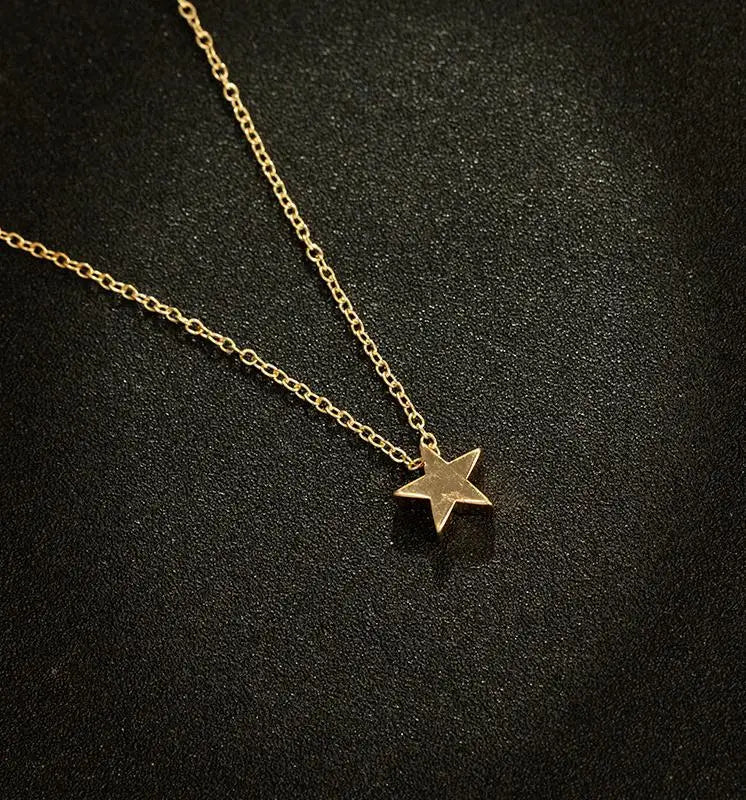 Simple Fashion Ladies Short Clavicle Necklace Fashion Thick Gold And Silver Stars Pendant Temperament Necklace Birthday Gift