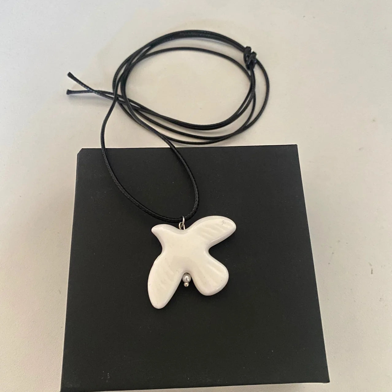 2025 Fashion White Peace Dove Pendant Necklace for Women Vintage Metal Geometric Round Ear Hoop Jewelry Girls Gift