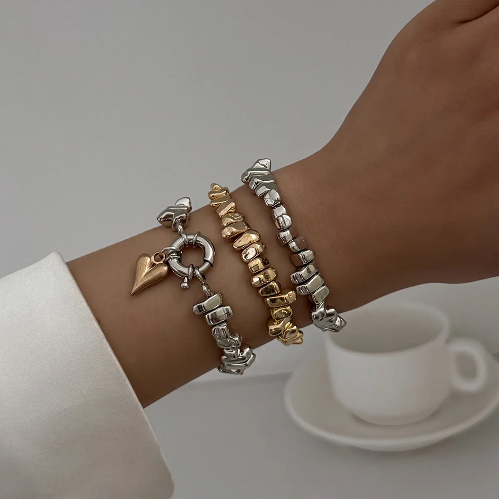 Retro Simple Heart shaped Pendant Necklace 2025 Multi layer Sweet Creative Irregular String Style Girl Fashion Birthday Jewelry