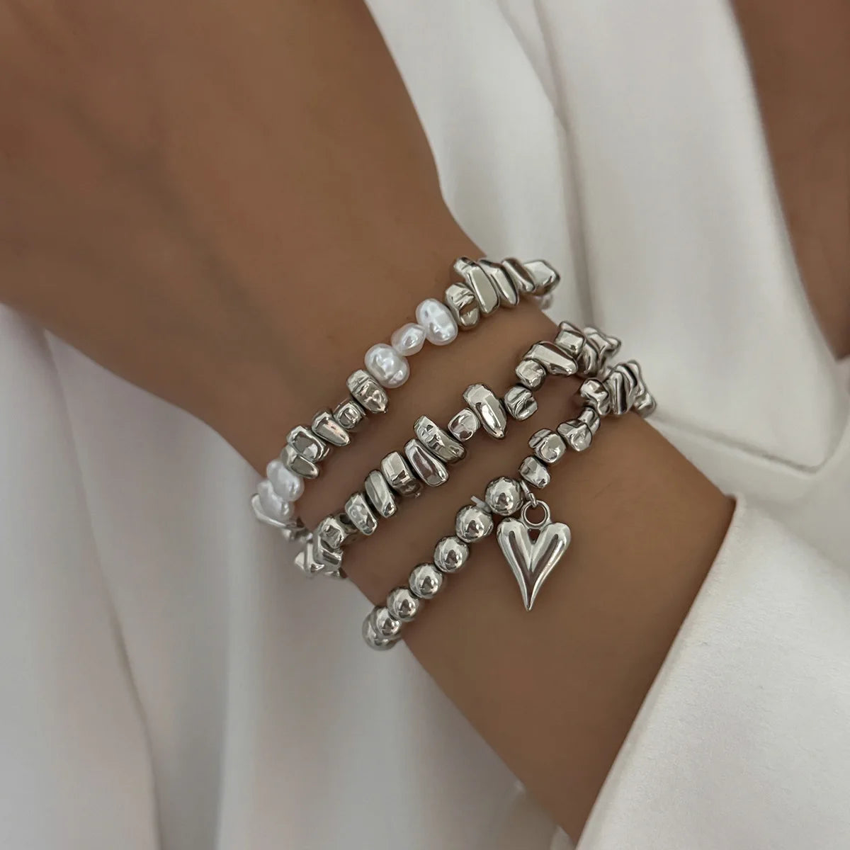 Retro Simple Heart shaped Pendant Necklace 2025 Multi layer Sweet Creative Irregular String Style Girl Fashion Birthday Jewelry